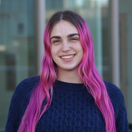 Photo of Anya Miller